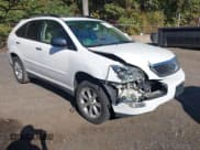 ✅ 2008 Lexus RX 350 • VIN: 2T2HK31U68C082376 • Lot: 43420350. Listed on IAAI with 187,184 mi. Free auction sales archive from the USA and detailed vehicle history report at DreamBid. Image 1.