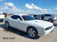 ✅ 2011 Dodge Challenger • VIN: 2B3CJ4DG4BH576375 • Lot: 43348348. Wystawiony na IAAI z przebiegiem 233 424 mil. Bezpłatny archiwum sprzedaży aukcyjnych z USA i szczegółowy raport historii pojazdu na DreamBid. Zdjęcie 1.