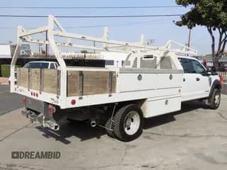 ✅ 2020 Ford F-550 XL • VIN: 1FD0W5HT8LED05338 • Lot: 41630945. Wystawiony na Copart z przebiegiem 76 493 mil. Bezpłatny archiwum sprzedaży aukcyjnych z USA i szczegółowy raport historii pojazdu na DreamBid. Zdjęcie 3.