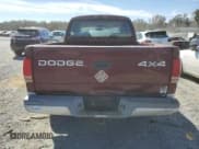 ✅ 2002 Dodge Dakota SLT • VIN: 1B7HG48N92S638583 • Lot: 76678294. Wystawiony na Copart z przebiegiem 217 768 mil. Bezpłatny archiwum sprzedaży aukcyjnych z USA i szczegółowy raport historii pojazdu na DreamBid. Zdjęcie 6.