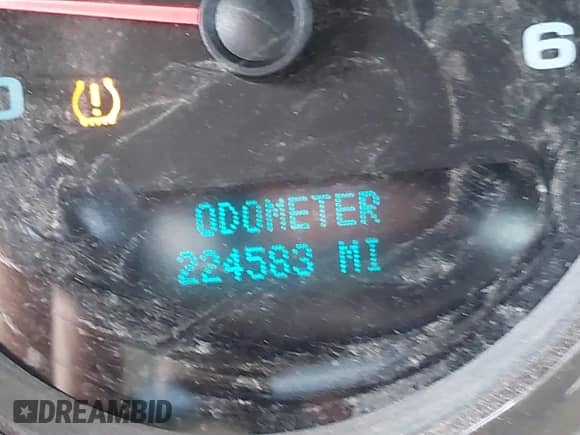 2011 Chevrolet Silverado 2500HD Work Truck z VIN 1GC0KVCG8BZ403514, wystawiony jako IAAI lot #43476303 z przebiegiem 224 583 mil mil oraz . Historia ofert i sprzedaży dostępna na DreamBid. Obrazek 16.