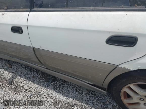 ✅ 2001 Subaru Legacy Outback • VIN: 4S3BH675817675013 • Лот: 42497917. Опубликован ранее на IAAI с пробегом 191 695 миль. Бесплатный доступ к архиву аукционных продаж из США и подробный отчёт об истории автомобиля на DreamBid. Изображение 13.