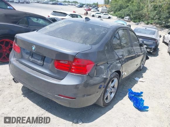 ✅ 2015 BMW 3 Series 328i xDrive • VIN: WBA3B5G53FNS14558 • Lot: 42847313. Listed on IAAI with 108,615 mi. Free auction sales archive from the USA and detailed vehicle history report at DreamBid. Image 4.