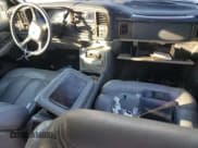 ✅ 2001 Chevrolet Suburban LS • VIN: 3GNEC16T91G253598 • Лот: 87802385. Опубликован ранее на Copart с пробегом Не указан. Бесплатный доступ к архиву аукционных продаж из США и подробный отчёт об истории автомобиля на DreamBid. Изображение 8.