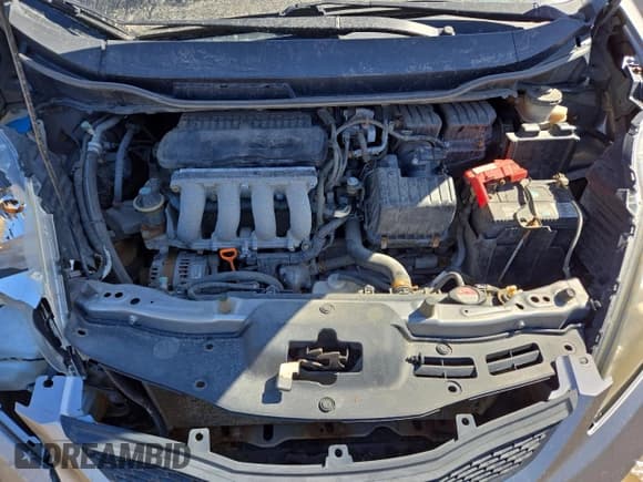 ✅ 2010 Honda Fit • VIN: JHMGE8H35AS800665 • Lot: 52080035. Listed on Copart with 107,691 mi. Free auction sales archive from the USA and detailed vehicle history report at DreamBid. Image 11.