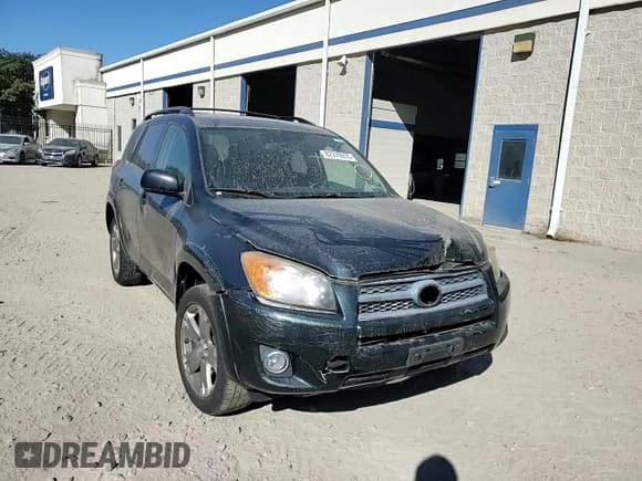 ✅ 2010 Toyota RAV4 Sport • VIN: JTMWF4DVXA5019018 • Lot: 82279935. Listed on Copart with 194,884 mi. Free auction sales archive from the USA and detailed vehicle history report at DreamBid. Image 14.