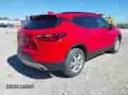 2022 Chevrolet Blazer LT z VIN 3GNKBCR41NS128247, wystawiony jako IAAI lot #43419742 z przebiegiem 73 263 mil mil oraz . Historia ofert i sprzedaży dostępna na DreamBid. Obrazek 4.