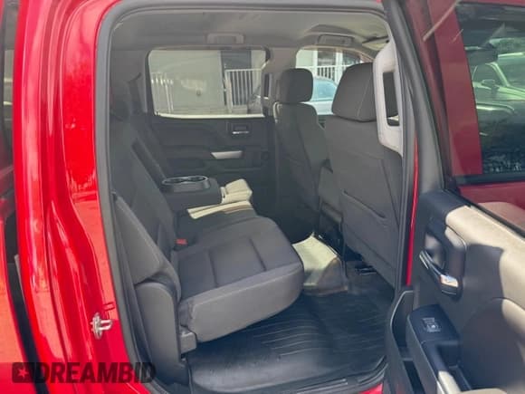 ✅ 2018 Chevrolet Silverado 1500 LT • VIN: 3GCPCREC9JG374486 • Лот: 44950235. Опубликован ранее на Copart с пробегом 85 495 миль. Бесплатный доступ к архиву аукционных продаж из США и подробный отчёт об истории автомобиля на DreamBid. Изображение 11.