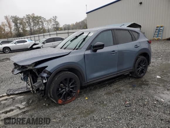 ✅ 2022 Mazda CX-5 S Carbon Edition • VIN: JM3KFBCM6N1521752 • Lot: 90551615. Wystawiony na Copart z przebiegiem 59 317 mil. Bezpłatny archiwum sprzedaży aukcyjnych z USA i szczegółowy raport historii pojazdu na DreamBid. Zdjęcie 1.