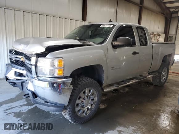 ✅ 2012 Chevrolet Silverado 2500HD Work Truck • VIN: 1GC2KVCG0CZ294458 • Lot: 49927765. Wystawiony na Copart z przebiegiem 222 387 mil. Bezpłatny archiwum sprzedaży aukcyjnych z USA i szczegółowy raport historii pojazdu na DreamBid. Zdjęcie 1.