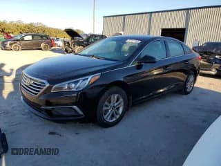 ✅ 2017 Hyundai Sonata SE • VIN: 5NPE24AF1HH459241 • Лот: 72787782. Опубликован ранее на Copart с пробегом 116 739 миль. Бесплатный доступ к архиву аукционных продаж из США и подробный отчёт об истории автомобиля на DreamBid. Изображение 1.