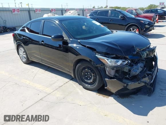 ✅ 2021 Nissan Sentra S • VIN: 3N1AB8BV5MY227057 • Lot: 43325954. Wystawiony na IAAI z przebiegiem 92 368 mil. Bezpłatny archiwum sprzedaży aukcyjnych z USA i szczegółowy raport historii pojazdu na DreamBid. Zdjęcie 1.