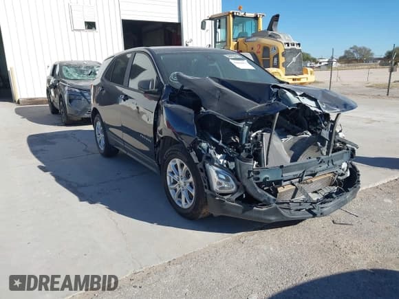 ✅ 2020 Chevrolet Equinox LS • VIN: 3GNAXHEV2LS679874 • Lot: 43662071. Wystawiony na IAAI z przebiegiem 40 541 mil. Bezpłatny archiwum sprzedaży aukcyjnych z USA i szczegółowy raport historii pojazdu na DreamBid. Zdjęcie 1.