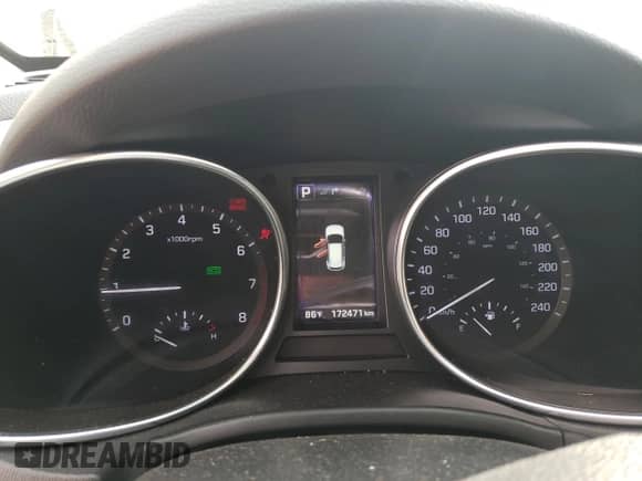 2017 Hyundai Santa Fe 2.0T with VIN 5XYZUDLA1HG403885, listed as a Copart auction lot 65052585 with 172,471 mi miles and Clean title. Bid and sale history available at DreamBid. Image 9.