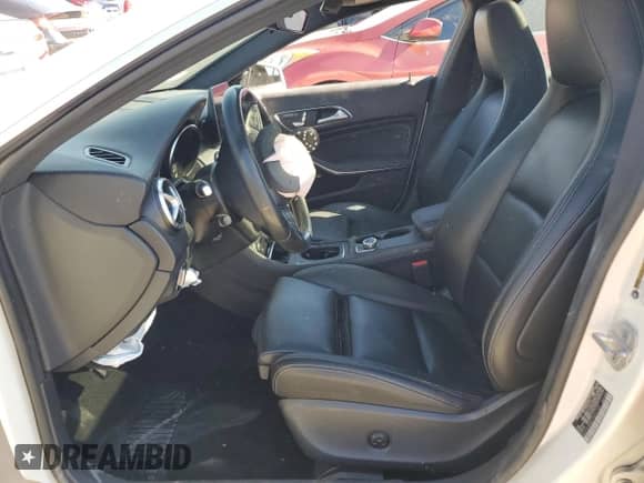 2017 Mercedes-Benz CLA 250 с VIN WDDSJ4EB2HN451703, выставлен на аукционе Copart как лот 83888555 с пробегом 103 877 миль миль и Списание • Salvage title. История ставок и продаж доступна на DreamBid. Изображение 7.