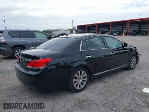 ✅ 2012 Toyota Avalon • VIN: 4T1BK3DB4CU455104 • Lot: 43090897. Listed on IAAI with 99,762 mi. Free auction sales archive from the USA and detailed vehicle history report at DreamBid. Image 4.
