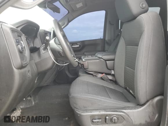 ✅ 2022 Chevrolet Silverado 1500 Custom • VIN: 1GCPWBEK8NZ141100 • Лот: 72066215. Опубликован ранее на Copart с пробегом 83 543 миль. Бесплатный доступ к архиву аукционных продаж из США и подробный отчёт об истории автомобиля на DreamBid. Изображение 7.