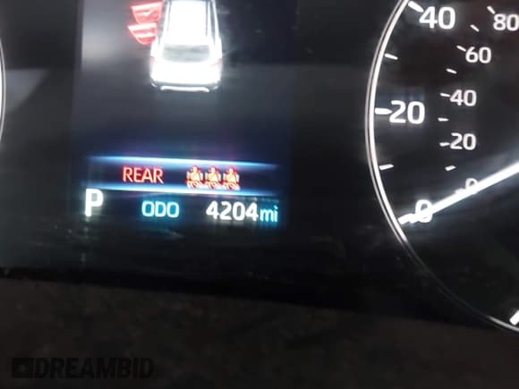 ✅ 2024 Toyota Corolla Cross L • VIN: 7MUAAAAG6RV088975 • Lot: 40961188. Listed on IAAI with 4,204 mi. Free auction sales archive from the USA and detailed vehicle history report at DreamBid. Image 15.