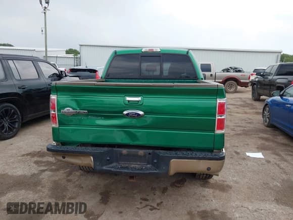 ✅ 2014 Ford F-150 XL • VIN: 1FTFW1ET9EKD80369 • Lot: 43117596. Wystawiony na IAAI z przebiegiem 186 116 mil. Bezpłatny archiwum sprzedaży aukcyjnych z USA i szczegółowy raport historii pojazdu na DreamBid. Zdjęcie 16.