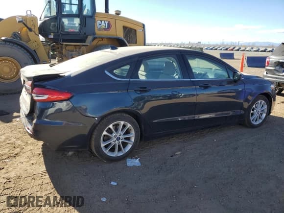 ✅ 2020 Ford Fusion SE • VIN: 3FA6P0LU4LR234561 • Lot: 92324675. Wystawiony na Copart z przebiegiem 42 144 mil. Bezpłatny archiwum sprzedaży aukcyjnych z USA i szczegółowy raport historii pojazdu na DreamBid. Zdjęcie 3.