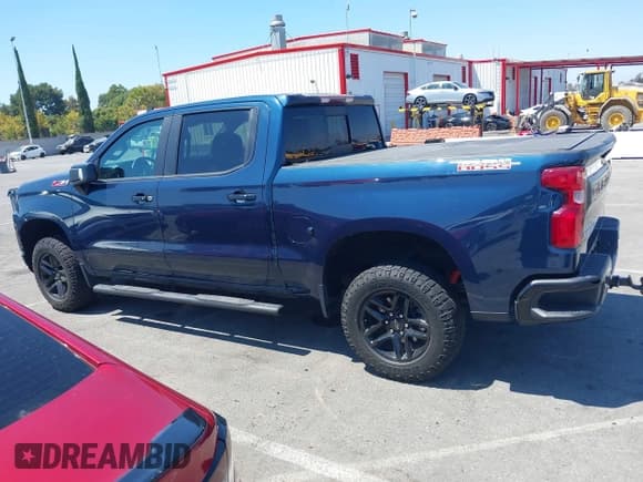 ✅ 2020 Chevrolet Silverado 1500 LT Trail Boss • VIN: 3GCPYFED8LG367055 • Lot: 42945200. Wystawiony na IAAI z przebiegiem 43 162 mil. Bezpłatny archiwum sprzedaży aukcyjnych z USA i szczegółowy raport historii pojazdu na DreamBid. Zdjęcie 14.