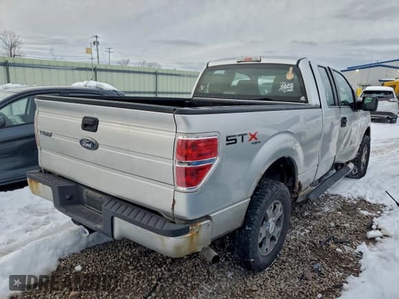 ✅ 2010 Ford F-150 XL • VIN: 1FTEX1E87AFC27044 • Лот: 94575465. Опубликован ранее на Copart с пробегом 84 471 миль. Бесплатный доступ к архиву аукционных продаж из США и подробный отчёт об истории автомобиля на DreamBid. Изображение 3.