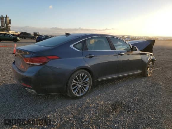 2015 Hyundai Genesis 3.8L z VIN KMHGN4JE2FU083946, wystawiony jako Copart lot #81179094 z przebiegiem Nie podano mil oraz Szkoda całkowita • Salvage title. Historia ofert i sprzedaży dostępna na DreamBid. Obrazek 3.