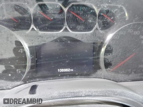 ✅ 2017 Chevrolet Silverado 2500HD LT • VIN: 1GC1KVEY7HF112894 • Lot: 42314299. Wystawiony na IAAI z przebiegiem 106 962 mil. Bezpłatny archiwum sprzedaży aukcyjnych z USA i szczegółowy raport historii pojazdu na DreamBid. Zdjęcie 7.