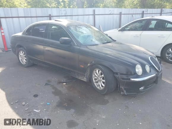 ✅ 2001 Jaguar S-Type • VIN: SAJDA01P61GL95838 • Lot: 42398246. Wystawiony na IAAI z przebiegiem Nie podano. Bezpłatny archiwum sprzedaży aukcyjnych z USA i szczegółowy raport historii pojazdu na DreamBid. Zdjęcie 1.