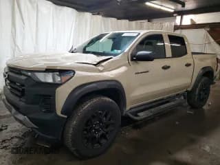 ✅ 2023 Chevrolet Colorado 4WD Trail Boss • VIN: 1GCPTEEKXP1160968 • Лот: 57689353. Опубликован ранее на Copart с пробегом 235 миль. Бесплатный доступ к архиву аукционных продаж из США и подробный отчёт об истории автомобиля на DreamBid. Изображение 1.