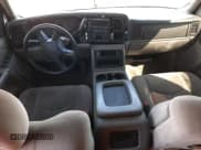 ✅ 2005 GMC Yukon SLE • VIN: 1GKEK13T35R116909 • Лот: 52206005. Опубликован ранее на Copart с пробегом Не указан. Бесплатный доступ к архиву аукционных продаж из США и подробный отчёт об истории автомобиля на DreamBid. Изображение 8.