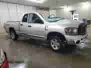 2006 Dodge 1500 SLT с VIN 1D7HU18226S705081, выставлен на аукционе Copart как лот 73956954 с пробегом Не указан миль и Списание • Salvage title. История ставок и продаж доступна на DreamBid. Изображение 4.