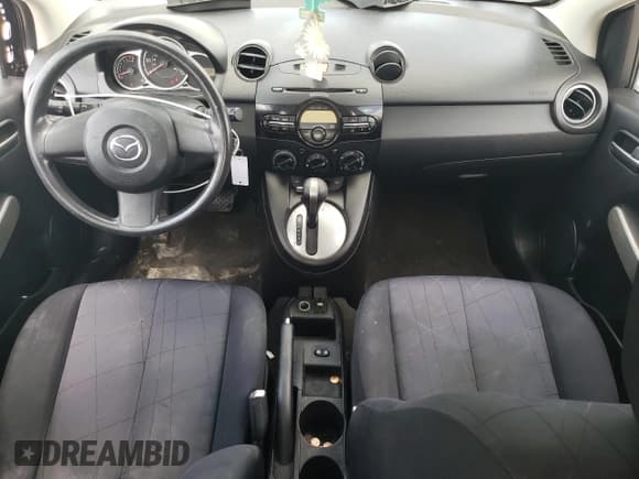 ✅ 2013 Mazda 2 Sport • VIN: JM1DE1KY7D0162855 • Лот: 72005034. Опубликован ранее на Copart с пробегом 148 091 миль. Бесплатный доступ к архиву аукционных продаж из США и подробный отчёт об истории автомобиля на DreamBid. Изображение 8.
