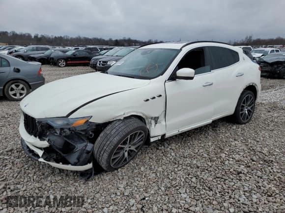 ✅ 2018 Maserati Levante S GranSport • VIN: ZN661YUS0JX269737 • Lot: 82872953. Wystawiony na Copart z przebiegiem 98 866 mil. Bezpłatny archiwum sprzedaży aukcyjnych z USA i szczegółowy raport historii pojazdu na DreamBid. Zdjęcie 1.