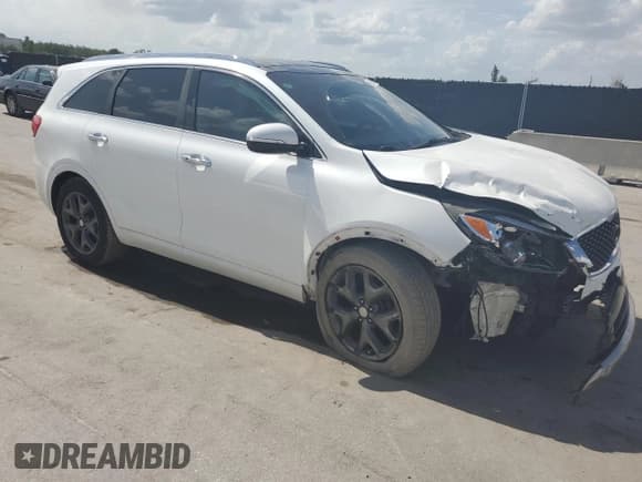 ✅ 2016 Kia Sorento SXL • VIN: 5XYPK4A16GG107453 • Lot: 61110015. Listed on Copart with 83,881 mi. Free auction sales archive from the USA and detailed vehicle history report at DreamBid. Image 4.