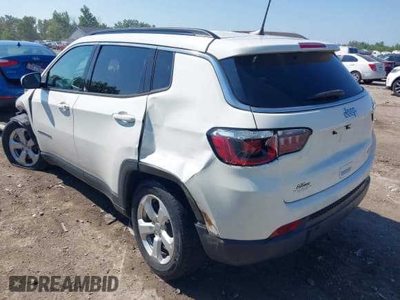 ✅ 2020 Jeep Compass Latitude • VIN: 3C4NJCBB6LT108374 • Lot: 42968422. Listed on IAAI with 25,555 mi. Free auction sales archive from the USA and detailed vehicle history report at DreamBid. Image 3.