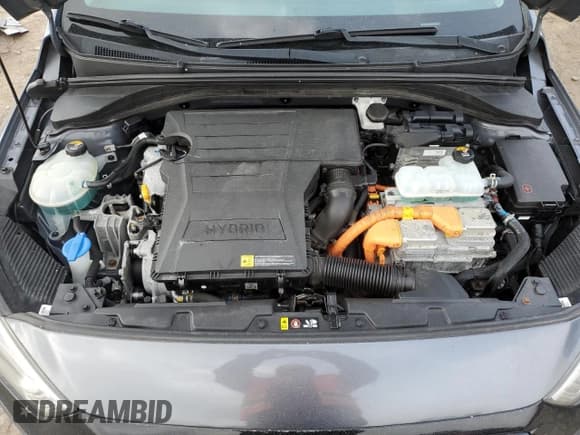 ✅ 2018 Hyundai Ioniq Blue • VIN: KMHC65LC8JU075341 • Lot: 46263705. Wystawiony na Copart z przebiegiem 69 368 mil. Bezpłatny archiwum sprzedaży aukcyjnych z USA i szczegółowy raport historii pojazdu na DreamBid. Zdjęcie 11.