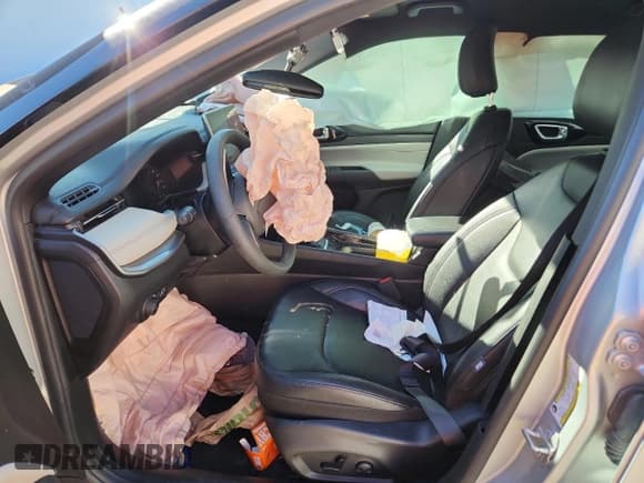 ✅ 2025 Jeep Compass Limited • VIN: 3C4NJDCN3ST509877 • Lot: 90659745. Listed on Copart with 34,916 mi. Free auction sales archive from the USA and detailed vehicle history report at DreamBid. Image 7.