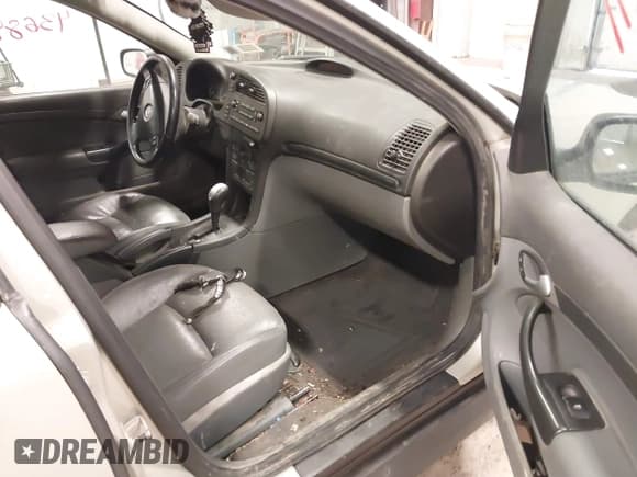 ✅ 2005 Saab 9-3 Linear • VIN: YS3FB49S151051971 • Лот: 43689511. Опубликован ранее на IAAI с пробегом 223 265 миль. Бесплатный доступ к архиву аукционных продаж из США и подробный отчёт об истории автомобиля на DreamBid. Изображение 5.