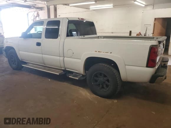 ✅ 2004 Chevrolet Silverado 1500 • VIN: 2GCEK19T441242545 • Lot: 59796425. Listed on Copart with 188,700 mi. Free auction sales archive from the USA and detailed vehicle history report at DreamBid. Image 2.