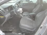 ✅ 2013 Hyundai Sonata SE • VIN: 5NPEC4AC6DH714026 • Lot: 72603954. Wystawiony na Copart z przebiegiem 111 772 mil. Bezpłatny archiwum sprzedaży aukcyjnych z USA i szczegółowy raport historii pojazdu na DreamBid. Zdjęcie 7.