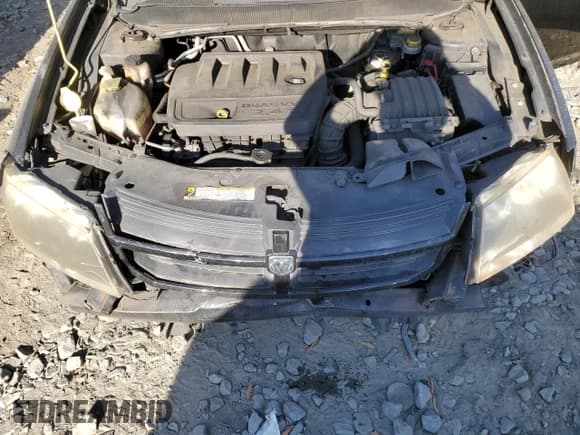 ✅ 2010 Dodge Avenger SXT • VIN: 1B3CC4FB3AN170248 • Лот: 77634754. Опубликован ранее на Copart с пробегом 112 391 миль. Бесплатный доступ к архиву аукционных продаж из США и подробный отчёт об истории автомобиля на DreamBid. Изображение 12.