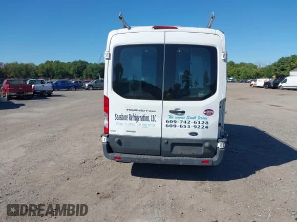 ✅ 2016 Ford Transit Cargo • VIN: 1FTYR2CG1GKB01723 • Lot: 43028041. Wystawiony na IAAI z przebiegiem 95 037 mil. Bezpłatny archiwum sprzedaży aukcyjnych z USA i szczegółowy raport historii pojazdu na DreamBid. Zdjęcie 16.
