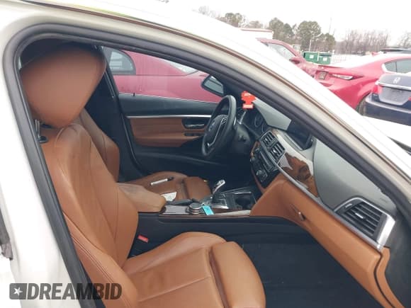 ✅ 2016 BMW 3 Series 328i • VIN: WBA8E9G57GNT44767 • Лот: 41330555. Опубликован ранее на IAAI с пробегом 198 769 миль. Бесплатный доступ к архиву аукционных продаж из США и подробный отчёт об истории автомобиля на DreamBid. Изображение 5.