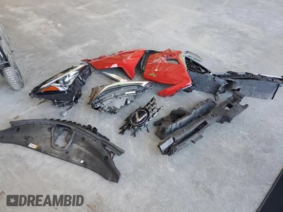 ✅ 2020 Lexus UX 250h • VIN: JTHP9JBH5L2034147 • Лот: 52982925. Опубликован ранее на Copart с пробегом 40 105 миль. Бесплатный доступ к архиву аукционных продаж из США и подробный отчёт об истории автомобиля на DreamBid. Изображение 13.