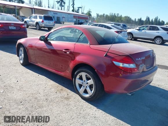 ✅ 2006 Mercedes-Benz SLK 280 • VIN: WDBWK54F26F095570 • Lot: 42463087. Listed on IAAI with 121,080 mi. Free auction sales archive from the USA and detailed vehicle history report at DreamBid. Image 3.