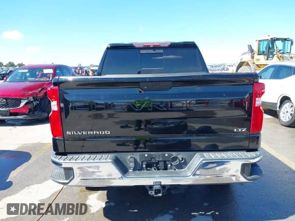 2019 Chevrolet Silverado 1500 LTZ z VIN 1GCUWEEDXKZ100887, wystawiony jako IAAI lot #43311929 z przebiegiem 70 683 mil mil oraz . Historia ofert i sprzedaży dostępna na DreamBid. Obrazek 17.