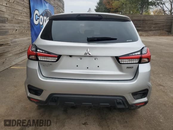 ✅ 2025 Mitsubishi Outlander S • VIN: JA4ARUAU9SU010289 • Лот: 90983425. Опубликован ранее на Copart с пробегом 7 181 миль. Бесплатный доступ к архиву аукционных продаж из США и подробный отчёт об истории автомобиля на DreamBid. Изображение 6.