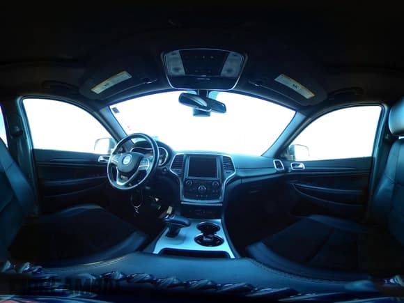 ✅ 2015 Jeep Grand Cherokee Laredo • VIN: 1C4RJEAG5FC125709 • Lot: 42608489. Listed on IAAI with 73,161 mi. Free auction sales archive from the USA and detailed vehicle history report at DreamBid. Image 18.