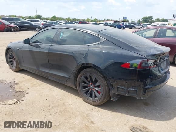✅ 2019 Tesla Model S 75D • VIN: 5YJSA1E25KF311319 • Лот: 43009074. Опубликован ранее на IAAI с пробегом 81 285 миль. Бесплатный доступ к архиву аукционных продаж из США и подробный отчёт об истории автомобиля на DreamBid. Изображение 3.